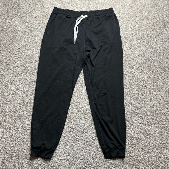 Vuori Performance Joggers - Picture 2 of 5